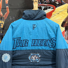 Cargar imagen en el visor de la galería, Chaqueta UNC Tar Heels 90’s Pro Player Vintage - S/M
