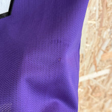Cargar imagen en el visor de la galería, Camiseta Toronto Raptors Road 1995/96 Damon Stoudemire #20 Champion Vintage - L/XL
