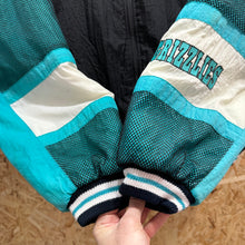 Cargar imagen en el visor de la galería, Chaqueta Vancouver Grizzlies Mid 90s Mighty-Mac Vintage - XS/S
