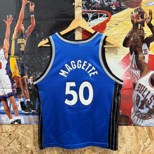 Load image into Gallery viewer, Camiseta Orlando Magic Road 1999/00 Corey Maggette #50 Champion Vintage - L YOUTH
