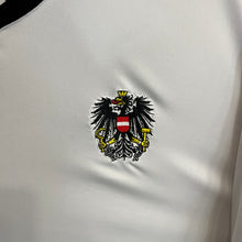 Carregar imagem no visualizador da galeria, BNWOT Camiseta Austria 2016-17 Away Puma - L/XL
