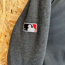 Cargar imagen en el visor de la galería, Chaqueta Bomber Chicago White Sox Majestic Y2K - L/XL
