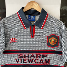 Cargar imagen en el visor de la galería, Camiseta Manchester United 1995-96 Away Umbro Vintage - Youth
