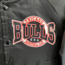 Cargar imagen en el visor de la galería, Bomber Chicago Bulls 1992 Chalk Line Vintage - L/XL Youth

