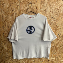 Carica l'immagine nel visualizzatore di Gallery, Camiseta Nike 1997 Vintage - L/XL
