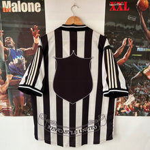 Cargar imagen en el visor de la galería, Camiseta Newcastle United FC 1997-99 Home Adidas Vintage - L/XL
