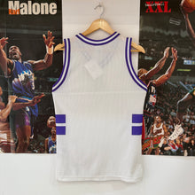 Cargar imagen en el visor de la galería, Camiseta Real Madrid Baloncesto 1997/98 Home Nike Vintage - XS/S
