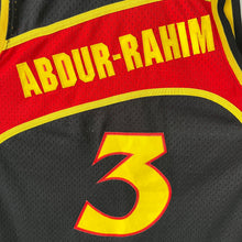 Cargar imagen en el visor de la galería, Camiseta Atlanta Hawks 2003 Rewind ‘88 Abdur-Rahim #3 Nike Vintage - L/XL
