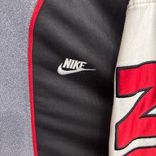 Lade das Bild in den Galerie-Viewer, Chaqueta Nike 1997 Vintage - L/XL
